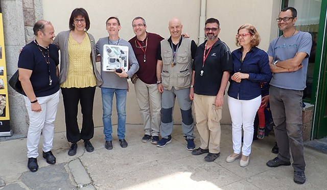 OLYMPUS DIGITAL CAMERA