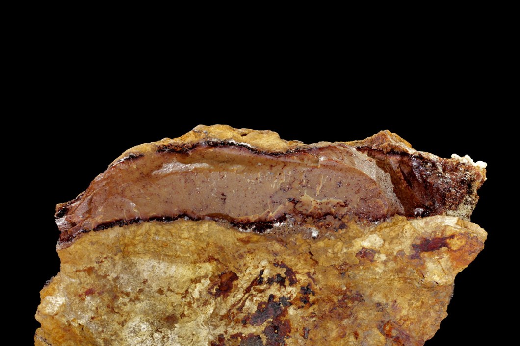 5 Delvauxita Brugues